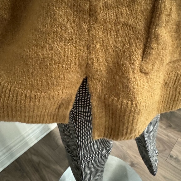 Long sweater - Picture 3 of 7